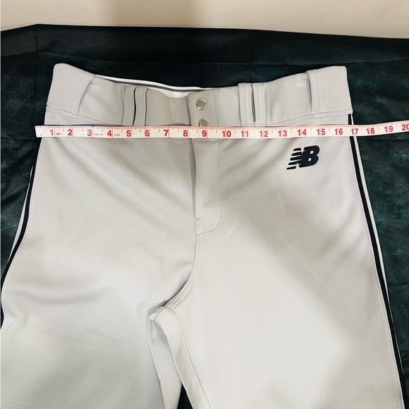 🔥New Balance Pants🔥 - Picture 5 of 6